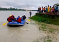 Flood in Assam: অৱশেষত শ্বাসৰুদ্ধকৰ পৰিস্থিতিৰ অৱসান; বৰনদীৰ বুকুত আৱদ্ধ ১৪টা পৰিয়ালক উদ্ধাৰ