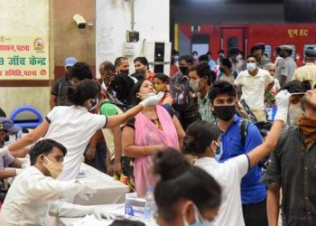 কৰ’না, পেশীবহুল ৰাষ্ট্ৰ আৰু আশা