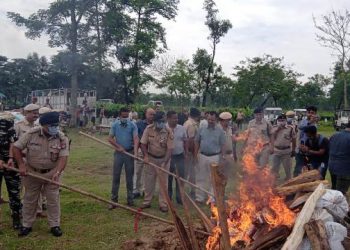বঙাইগাঁৱত আৰক্ষীয়ে দাহ কৰিলে ৬ কোটি ২৬ লাখ টকাৰো অধিক মূল্যৰ নিচাজাতীয় দ্ৰব্য