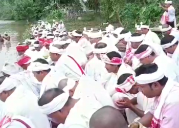 শিৱসাগৰৰ কাথপাৰত সম্পন্ন ৫২ গৰাকী পুৰুষৰ সমূহীয়া শৰণ পৰ্ব; গায়ন-বায়নেৰে মুখৰিত পৰিৱেশ