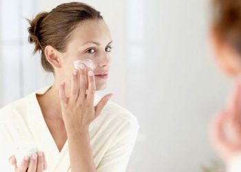 How to take care of skin and hair during summer গৰমৰ দিনত চুলি আৰু ছালৰ যতন কেনেকৈ ল’ব জানেনে?