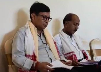 Cross voting ৰাষ্ট্ৰপতি নিৰ্বাচনত ক্ৰছ ভোটিং সন্দৰ্ভত সভাপতি ভূপেন বৰাৰ লগত যদি কিবা তথ্য আছে তেনেহ’লে ব্যৱস্থা গ্ৰহণ কৰিব লাগে- দেৱব্ৰত শইকীয়া