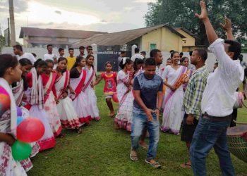 দ্ৰৌপদী মুৰ্মু ৰাষ্ট্ৰপতি হিচাপে নিৰ্বাচিত হোৱাত বঙাইগাঁৱত ঝুমুৰ নৃত্যৰে আনন্দ প্ৰকাশ আদিবাসী লোকৰ