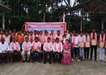 বঙাইগাওঁ জিলা যোগী সন্মিলনীৰ উদ্যোগত হাইস্কুল শিক্ষান্ত পৰীক্ষা আৰু উচ্চতৰ মাধ্যমিক পৰীক্ষাত সুখ্যাতিৰে উত্তীৰ্ণ ৪৫ গৰাকী কৃতিমানক সম্বৰ্ধনা