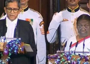 Droupadi Murmu takes oath: ভাৰতৰ ১৫ তম ৰাষ্ট্ৰপতি হিচাপে শপত ল’লে দ্ৰৌপদী মুৰ্মুৱে; দেশবাসীক উদ্দেশ্যি কি ক’লে নতুন ৰাষ্ট্ৰপতিয়ে?