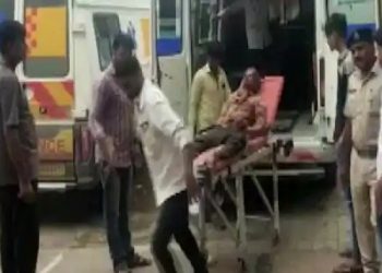 Gujarat Hooch Tragedy: ‘ড্ৰাই ষ্টেট’ ঘোষিত গুজৰাটত বিষাক্ত সুৰা পান কৰি ২১ জন লোকৰ মৃত্যু