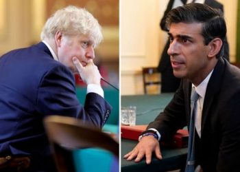 Boris Johnson vs Rishi Sunak: বৈৰীবন্ধু! ব্ৰিটেইনৰ প্ৰধানমন্ত্ৰী পদৰ দাবীদাৰ ঋষি ছুনাকৰ বিৰুদ্ধে বৰিছ জনছনে এয়া কৰিছে কি?