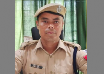 ৰাষ্ট্ৰপতিৰ সাহসিকতাৰ বঁটাৰ বাবে নিৰ্বাচিত বোকাখাত থানাৰ ভাৰপ্ৰাপ্ত আৰক্ষী বিষয়া বিতোপন চুতীয়া