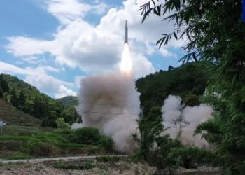 China fires missiles near Taiwan: যুদ্ধৰ দামামা! টাইৱানৰ জলসীমাত ক্ষেপণাস্ত্ৰ নিক্ষেপ চীনৰ