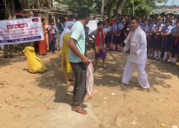 হাতী-মানুহৰ সংঘাত: সজাগতা সৃষ্টিৰ উদ্দেশ্যে আজি মহানগৰীৰ তিনিটা স্থানত বাটৰ নাট প্ৰদৰ্শন