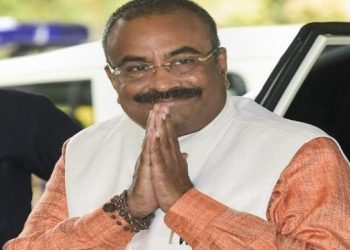 ‘Vande Mataram’ instead of hello মহাৰাষ্ট্ৰৰ চৰকাৰী বিষয়াসকলে ফোনকলৰ উত্তৰ দিওঁতে ‘হেল্ল’’ৰ সলনি ক’ব লাগিব ‘বন্দে মাতৰম’