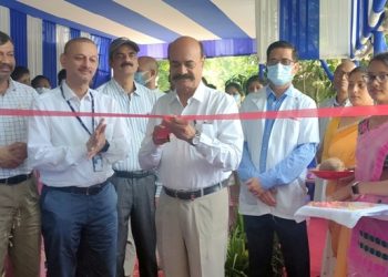 নুমলীগড় শোধনাগাৰৰ চিকিৎসালয়ত পাইপ লাইনেৰে ৰোগীক অক্সিজেন দিব পৰা অভিলাষী প্ৰকল্পৰ শুভাৰম্ভ