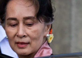 ম্যানমাৰৰ ক্ষমতাচ্যুত নেত্ৰী আং চান চু কী আৰু প্ৰাক্তন অৰ্থনৈতিক উপদেষ্টা শ্বন টাৰ্ণেলক ৩ বছৰৰ কাৰাদণ্ড