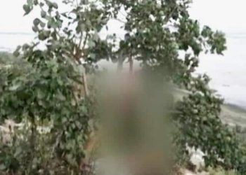 Dalit Sisters Found Hanging কি হৈছে যোগীৰ ৰাজ্যত, লখিমপুৰ খেৰীত পুনৰ ধৰ্ষণকাণ্ড! গছত ওলমি থকা অৱস্থাত উদ্ধাৰ দুই নাবালিকা ভগ্নীৰ মৃতদেহ