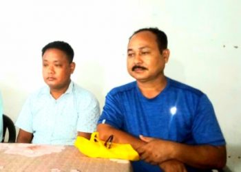 তৃণমূল কংগ্ৰেছৰে মিতিৰালি কৰা স্বয়ম্ভু মহাৰাজক বিভ্ৰান্তিকৰ কামকাজ কৰাৰ পৰা আঁতৰি থাকিবলৈ কোচ ৰাজবংশী জাতীয় পৰিষদৰ সকিয়নী