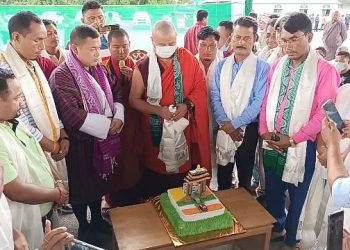 ভূটানত এদিন থাকিলেই ভাৰতীয় লোকে দিব লাগিব ১২০০ টকাকৈ, বিদেশী পৰ্যটকৰ বাবে ২০০ আমেৰিকান ডলাৰ