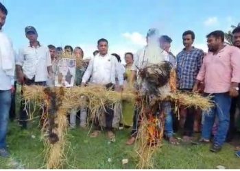 বঞ্চনাৰ বিৰুদ্ধে ৰাজপথত মটক যুৱ ছাত্ৰ সন্মিলনৰ ক্ষোভ, প্ৰধানমন্ত্ৰী, মুখ্যমন্ত্ৰীৰ পুত্তলিকা দাহ, ২২ ছেপ্টেম্বৰত বিধান সভা ঘেৰাও