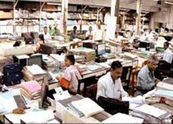 দুৰ্গাপূজাৰ বাবে ২৯ ছেপ্টেম্বৰৰ পৰা ৰাজ্যৰ চৰকাৰী বিষয়া-কৰ্মচাৰীয়ে পাব চলিত মাহৰ দৰমহা