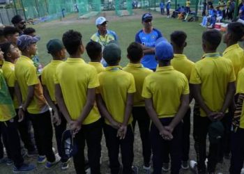 দ্বিতীয় টী-২০ৰ পূৰ্বে শনিবাৰে গুৱাহাটীত উদীয়মান ক্ৰিকেটাৰসকলক উৎসাহিত কৰিলে ৰাহুল দ্ৰাবিড়ে