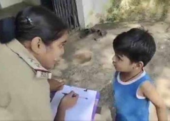 ‘মায়ে লজেন্স চুৰি কৰিছে’: চিধাই আৰক্ষী থানাত গৈ অভিযোগ লিখি থৈ আহিল ৩ বছৰীয়া এটি শিশুৱে