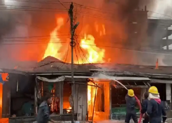 Massive fire at Naharlagun daily market