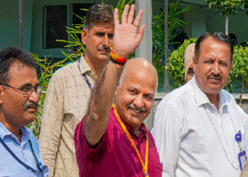 BJP demands narco test for Sisodia