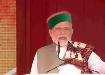 হিমাচলত নাই ’মোদী ঢৌ’, চিন্তিত মোদীৰ আহ্বান ‘মোক ভোট দিয়ক, প্ৰাৰ্থীক নহয়’