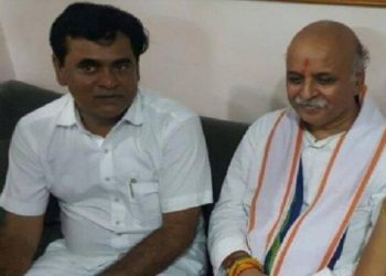 গুজৰাটত কংগ্ৰেছৰ প্ৰাৰ্থী তালিকাত বিশ্ব হিন্দু পৰিষদৰ প্ৰবীণ তোগাড়িয়াৰ ভাতৃ!