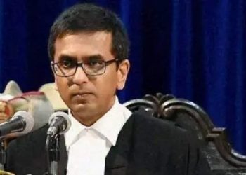 ‘বেট অবিহনে শচীন টেণ্ডুলকাৰ’! ভৰা আদালতত অধিবক্তাক ভৰ্ৎসনা মুখ্য ন্যায়াধীশ চন্দ্ৰচূড়ৰ!