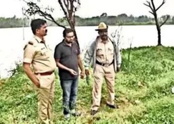 খাবলৈ দিয়াৰ পইচা নথকাৰ বাবেই নিজৰ কান্দি থকা ২ বছৰীয়া কন্যাক হত্যা অভিযন্তাৰ!
