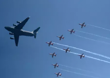 32 Former Women Air Force Officers