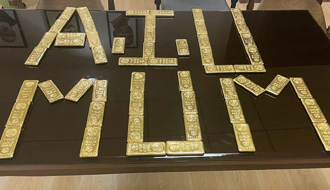 Gold seized at Mumbai Airport