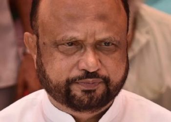 বন্ধ কৰি দিয়া হৈছে প্ৰাক্তন মুখ্যমন্ত্ৰী প্ৰফুল্ল কুমাৰ মহন্তৰ কোৱাৰ্টাৰলৈ পানী আৰু বিদ্যুৎ যোগান!