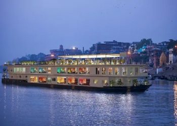 বাৰাণসীৰ পৰা বাংলাদেশ হৈ ডিব্ৰুগড়লৈ বিশ্বৰ আটাইতকৈ দীঘল বিলাসী ক্ৰুজ চলাব কেন্দ্ৰই
