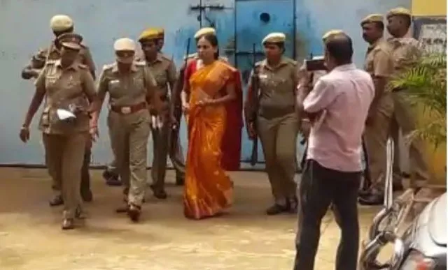 ৰাজীৱ গান্ধীৰ কেউজন হত্যাকাৰীকে কাৰাগাৰৰ পৰা মুকলি কৰি দিয়াৰ নিৰ্দেশ উচ্চতম ন্যায়ালয়ৰ