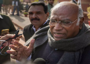 Mallikarjun Kharge hits out BJP
