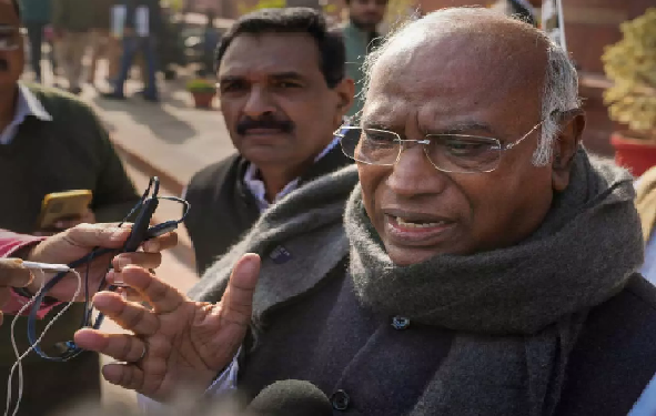Mallikarjun Kharge hits out BJP