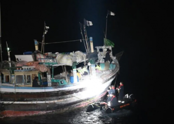Pak Fishing Boat Intercepted