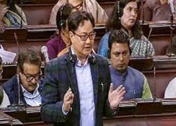 বাধ্যতামূলক নহয় আধাৰৰ সৈতে ভোটাৰ কাৰ্ডৰ সংযোগ; সংসদত স্পষ্ট কৰিলে আইন মন্ত্ৰী ৰিজিজুৱে