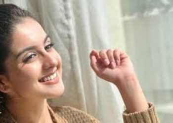আত্মহত্যা! শ্বুটিং ছেটতে মৃত্যু জনপ্ৰিয় অভিনেত্ৰীৰ; ৱাশ্বৰুমৰ পৰা উদ্ধাৰ মৃতদেহ