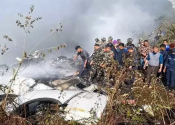 দুই চেকেণ্ডতে মুখৰ হাঁহি পৰিণত হ’ল মৰণকাতৰ চিঞৰলৈ : যাত্ৰীৰ মবাইলত উদ্ধাৰ নেপাল বিমান দুৰ্ঘটনাৰ ভিডিঅ’