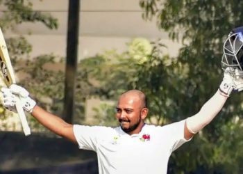 ৩৭৯ ৰাণৰ দুৰ্দান্ত ইনিংছৰ সুবাদতে টী-২০ দলত পৃথ্বী! অক্ষৰ-ৰাহুলক ছুটী, দললৈ উভতিল জাদেজা