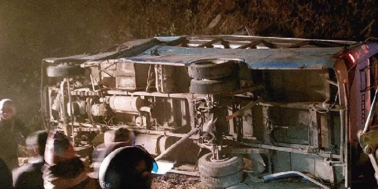 Bus with Indian pilgrims overturns in Nepal