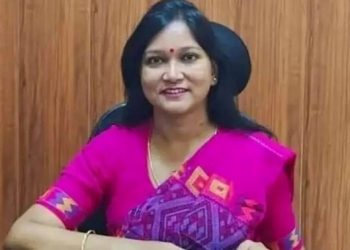 কোকৰাঝাৰত চতুৰ্থ বৰ্গৰ কৰ্মচাৰীক প্ৰহাৰ জিলা উপায়ুক্তৰ; চিকিৎলায়ত ভৰ্তি