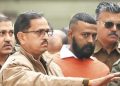 ১.৫ লাখ টকীয়া ছেণ্ডেল, ৮০ হাজাৰৰ জিন্স! জে’লত বিলাসী জীৱন প্ৰৱঞ্চক সুকেশৰ