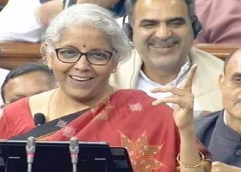 মধ্যবিত্ত সপোনবিভোৰ হ’ব নালাগে