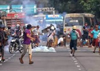 ম্যানমাৰৰ ৩৭ খন চহৰত বলবৎ কৰা হৈছে সামৰিক আইন