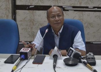মুক্ৰোহ কাৰ! হিমন্ত বিশ্ব শৰ্মাৰ দাবীৰ বিপৰীতে মেঘালয়ৰ অংশ বুলি দাবী উপ মুখ্যমন্ত্ৰী প্ৰেষ্টেন টিনচঙৰ