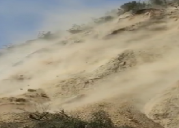 Landslide in Jammu-Srinagar National Highway