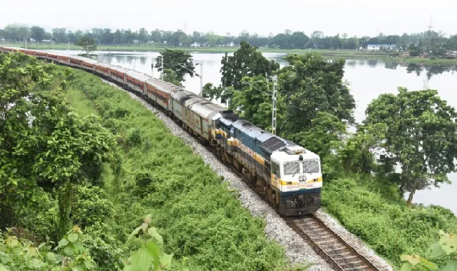train between Tinsukia and Dhubri